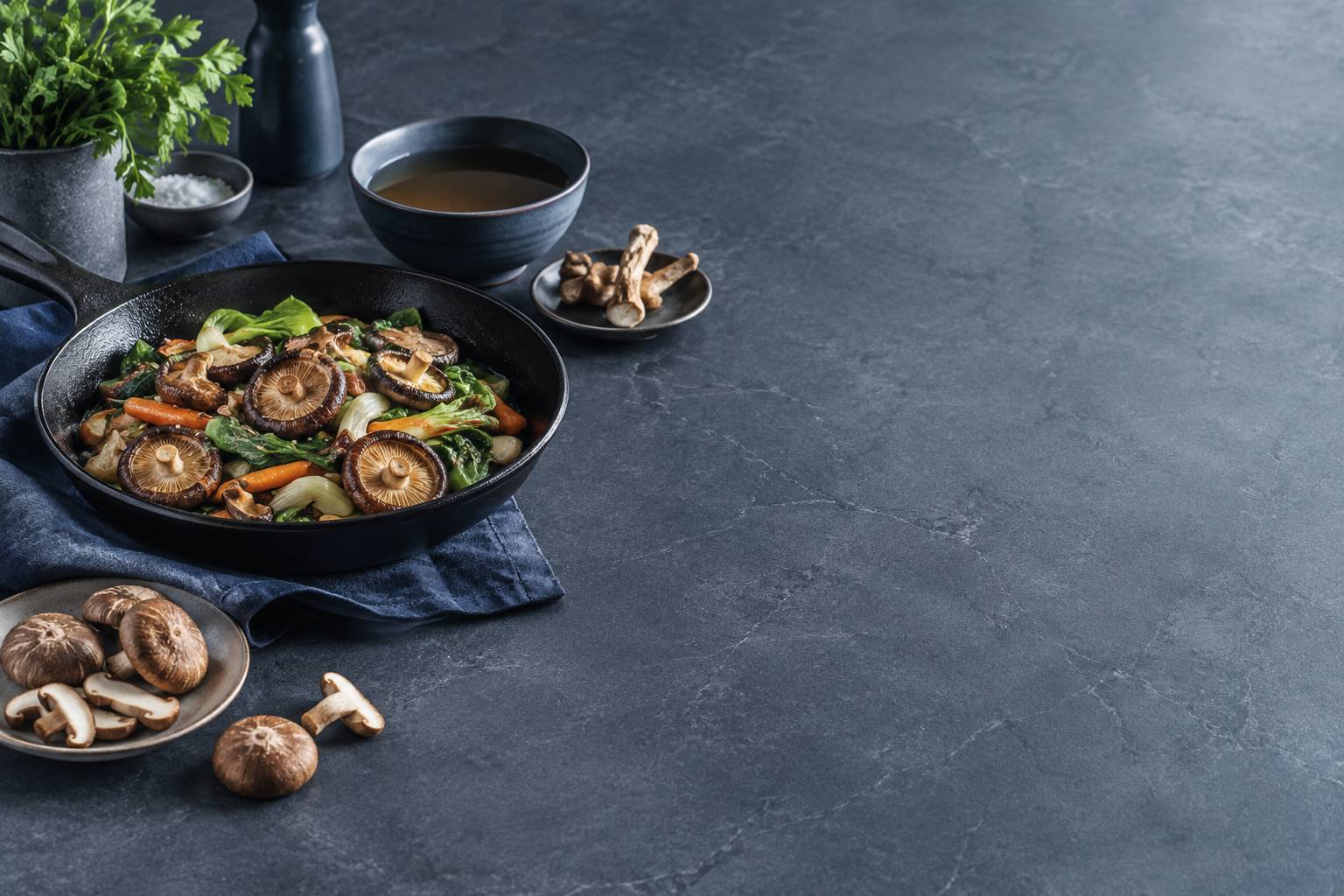 Illustration éditoriale du sujet : Recettes traditionnelles au shiitaké : révisez vos plats avec une touche d'excellence